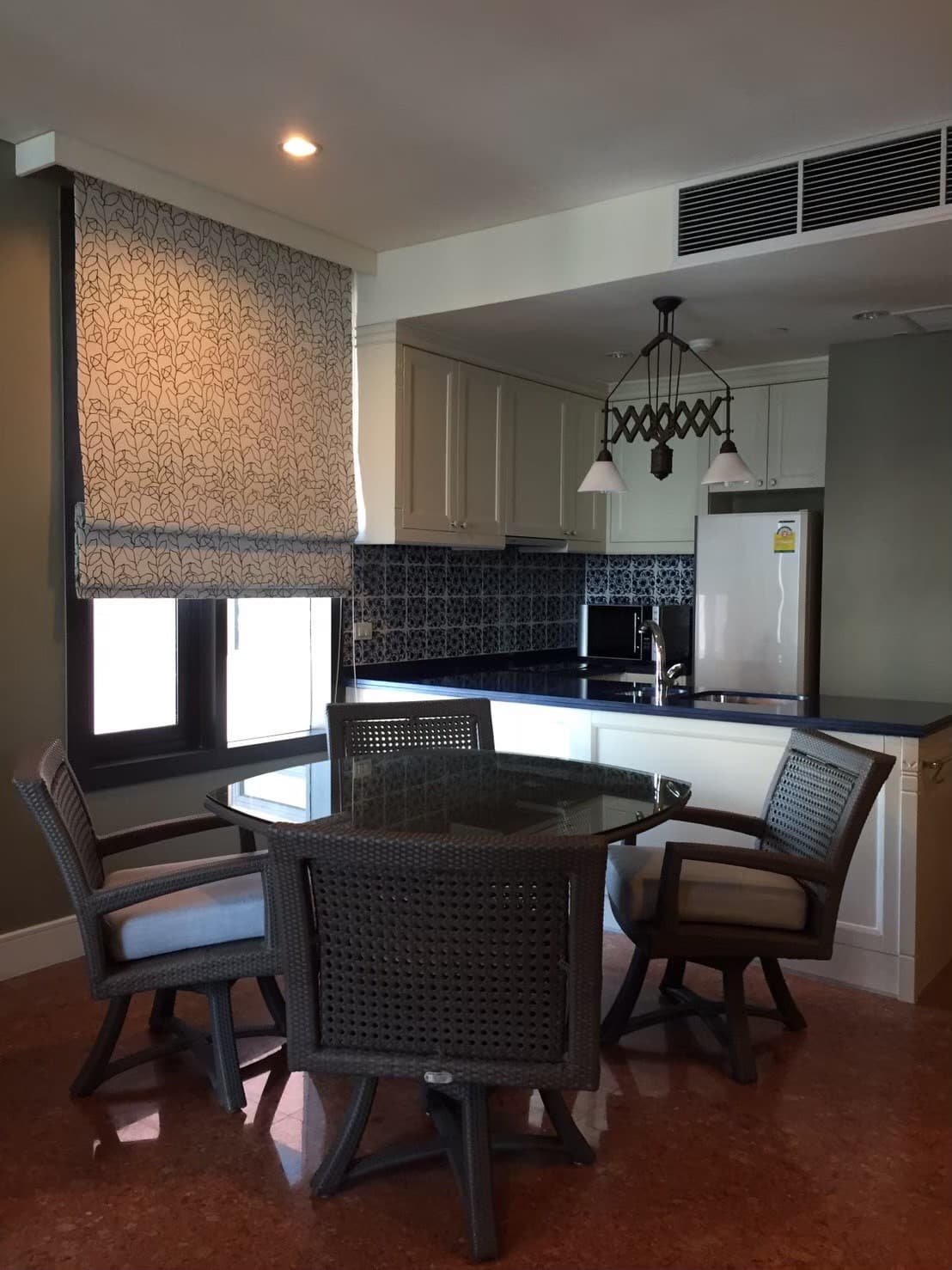 6 – 428_kitchen.jpg