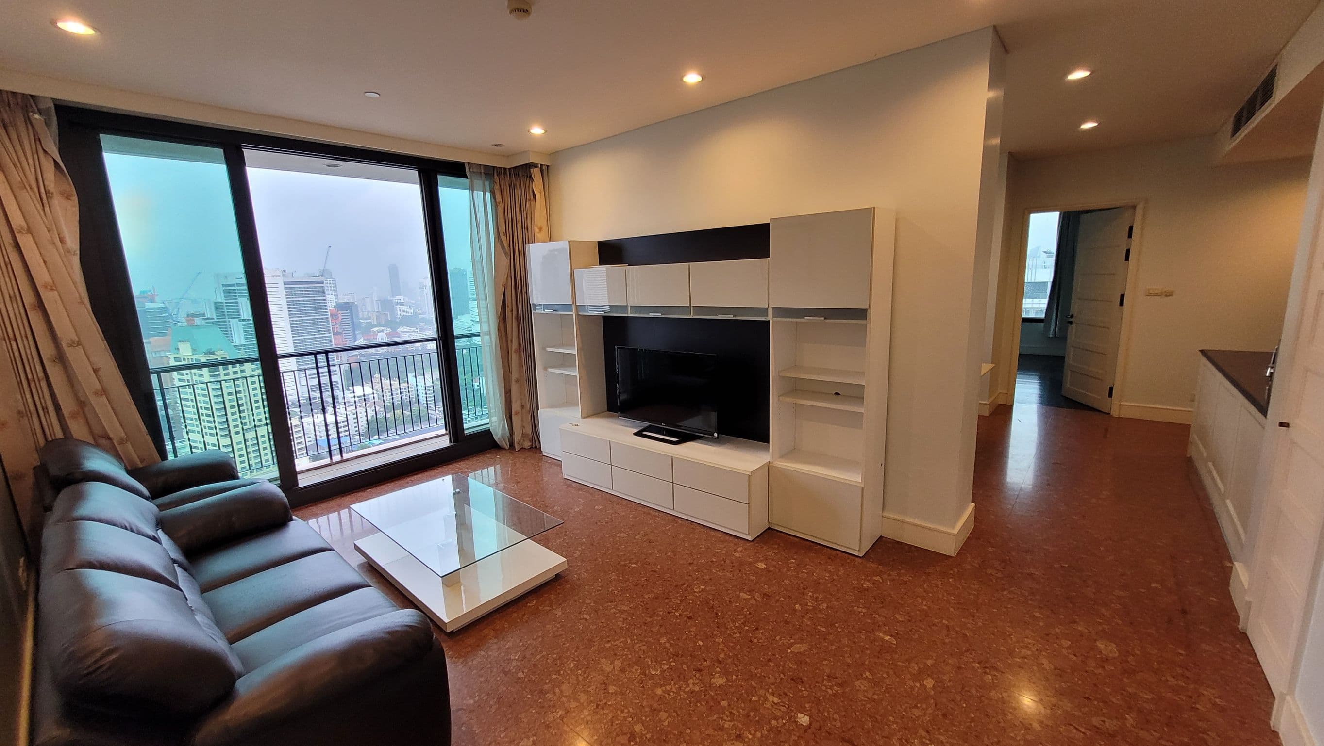 7 – 1102_living_room.jpg