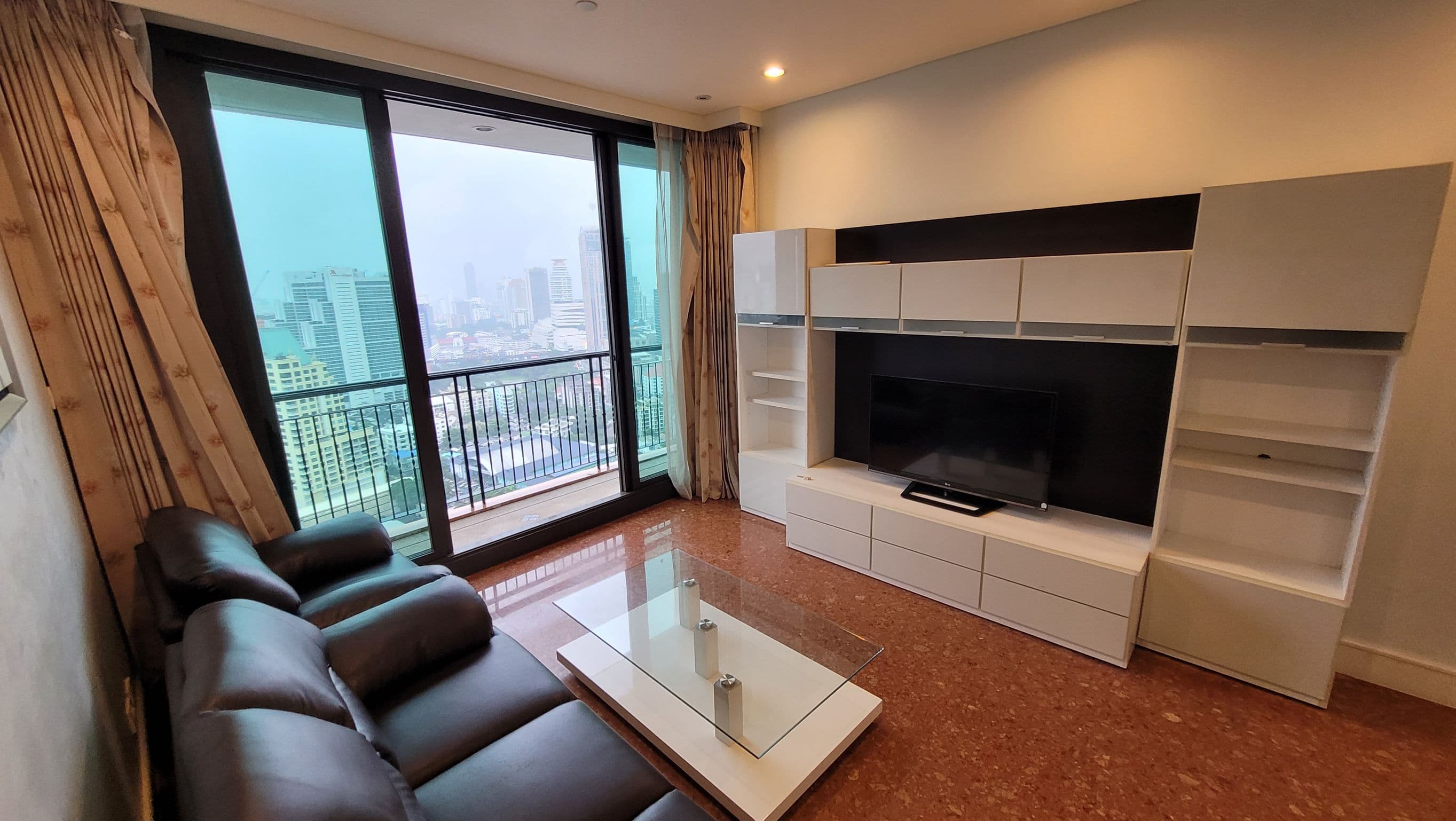 7 – 162_living_room.jpg