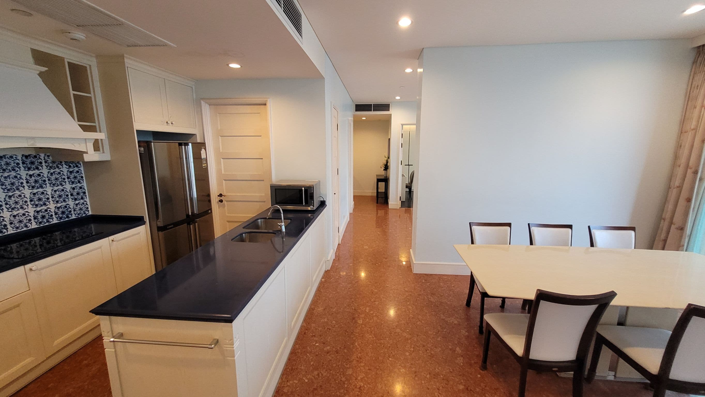 7 – 433_kitchen.jpg